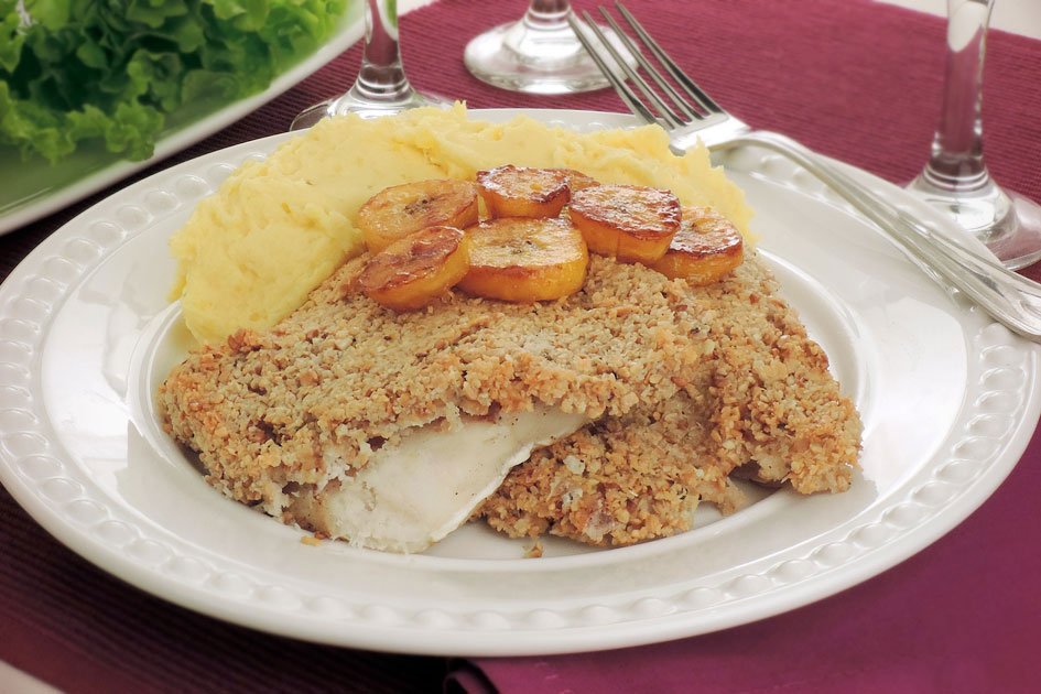 Filé de peixe com crosta crocante