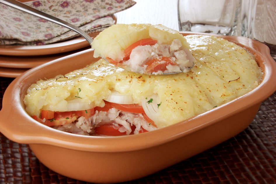 Merluza gratinada bem servida