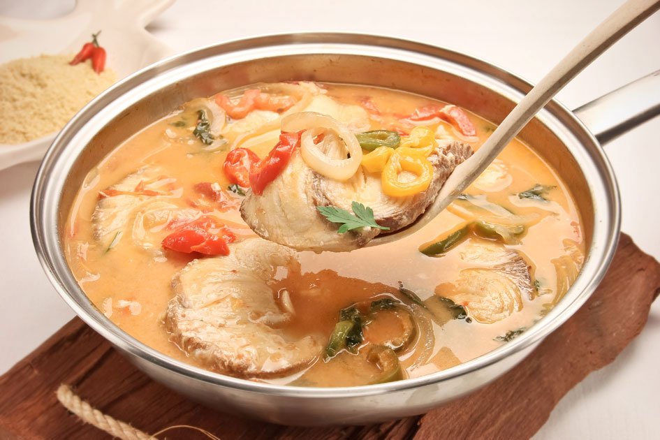 Peixe cozido no leite de coco: rápido, fácil e saboroso